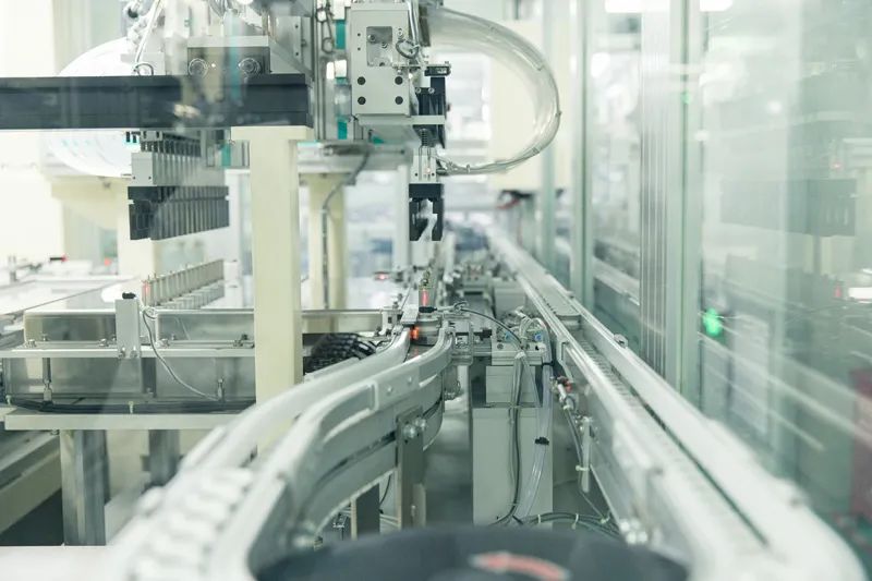 鋰電無塵車間的圖片 鋰電無塵車間的圖片